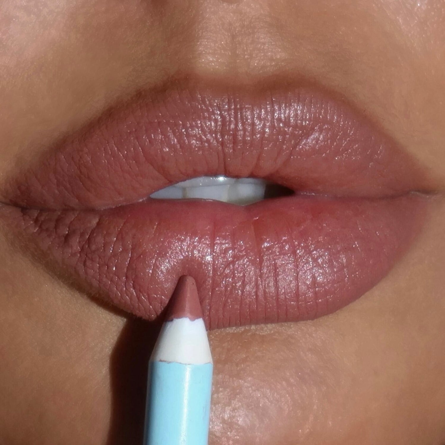 Lip Pencil NAUGHTY GIRL - Image 3