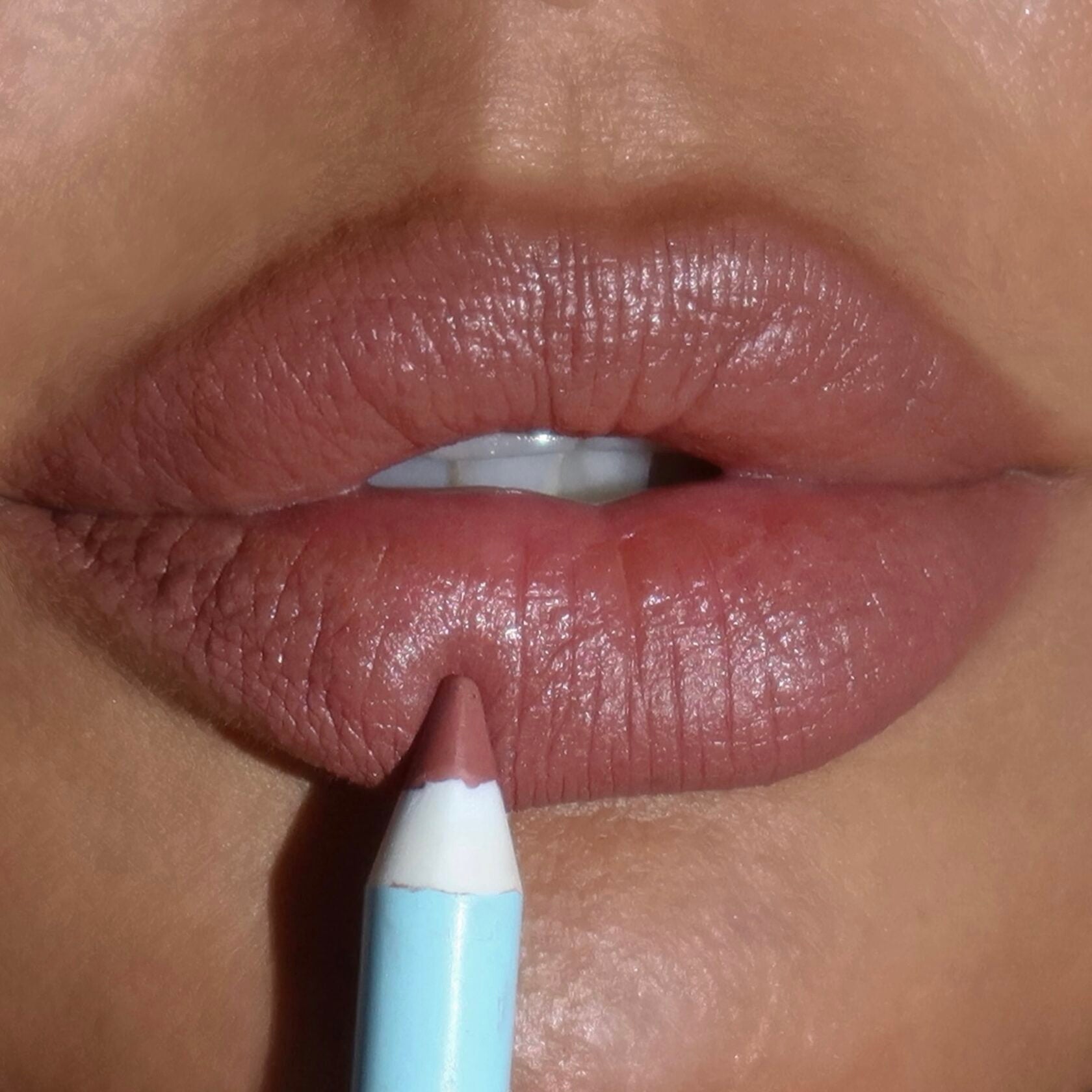 Lip Pencil NAUGHTY GIRL - Image 3