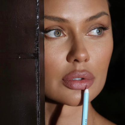 Lip Pencil NAUGHTY GIRL - Image 4